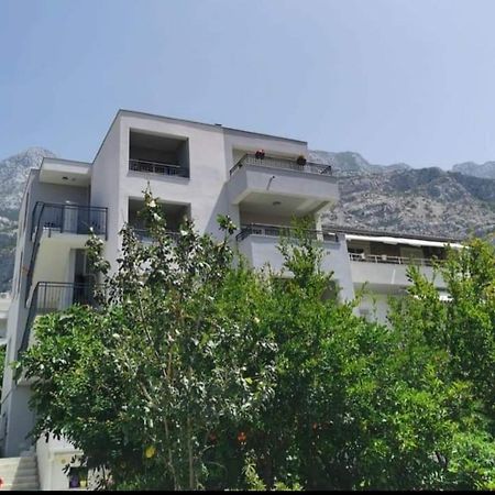 Appartamento Apartman Paula Makarska Esterno foto