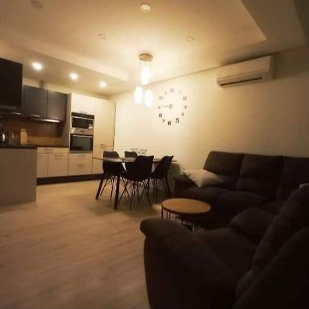 Appartamento Apartman Paula Makarska Esterno foto