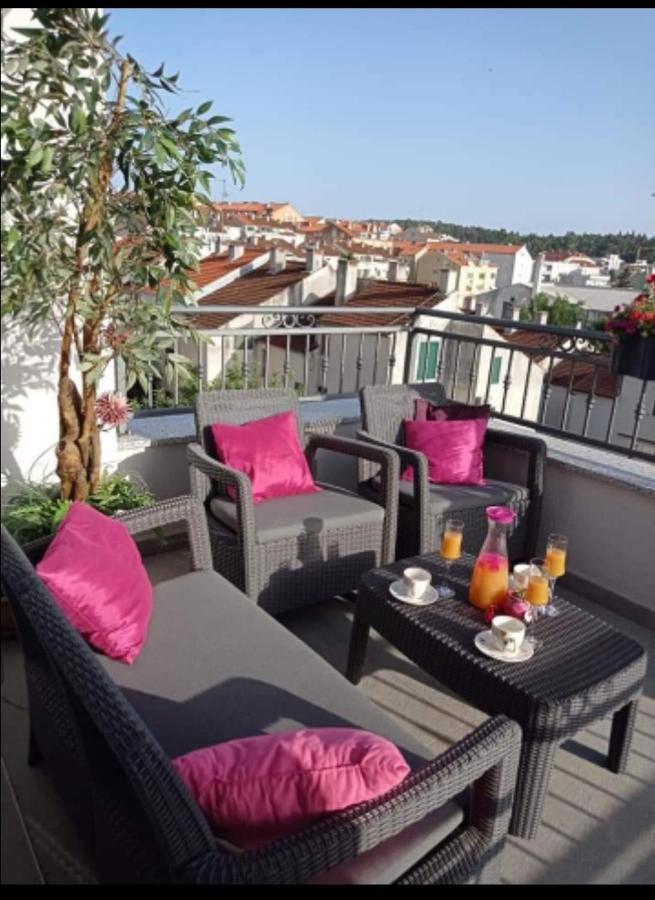 Appartamento Apartman Paula Makarska Esterno foto